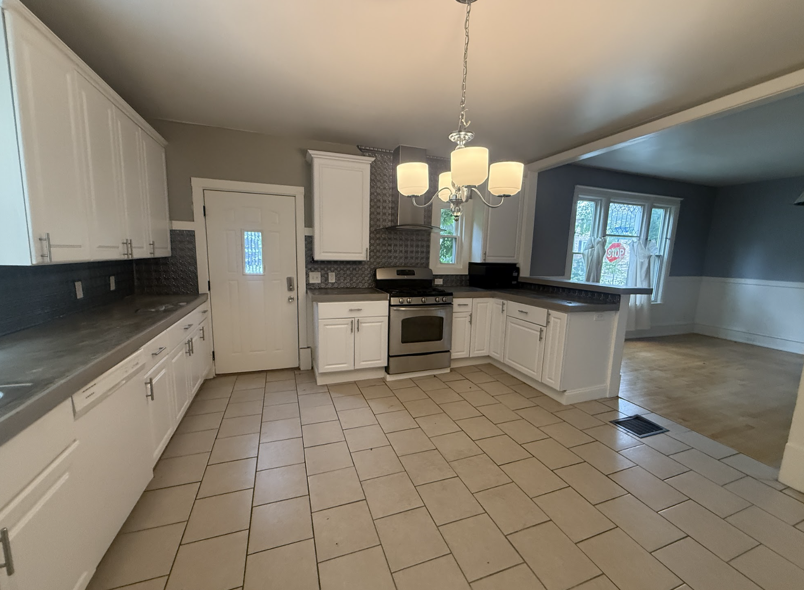 690 Northeast Lowry Avenue - 1