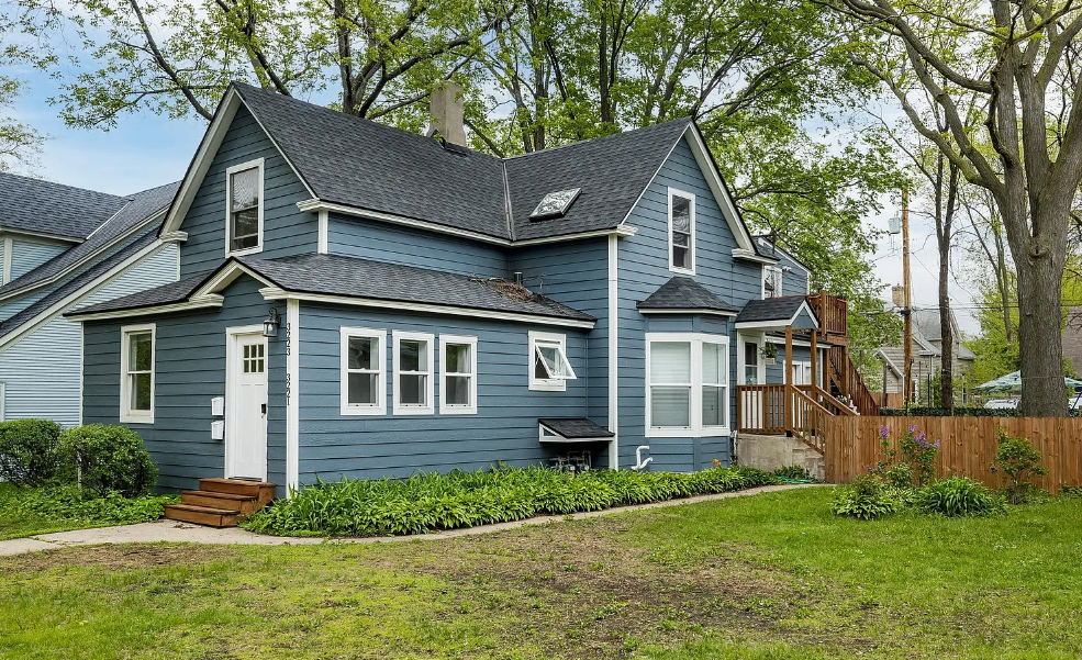 3221 18th Avenue South - 2