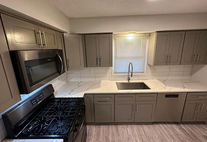 4628 Johnson Street Northeast - 4630