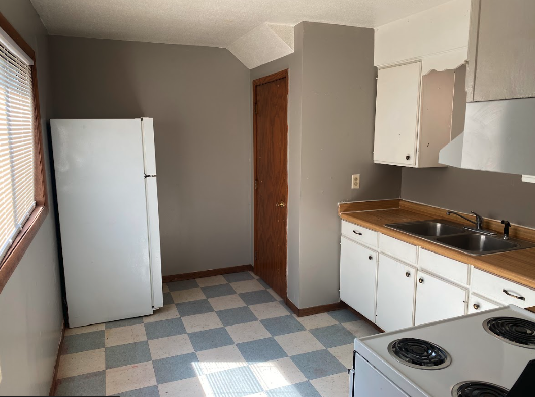 7233 West Broadway Avenue - 3