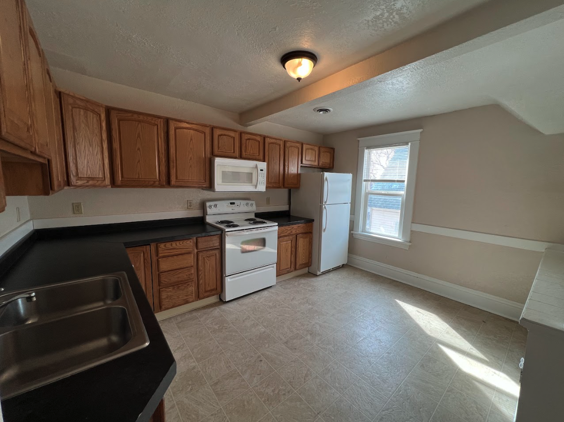 1040 Jessie Street - 2