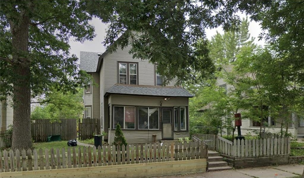 2923 North Girard Avenue