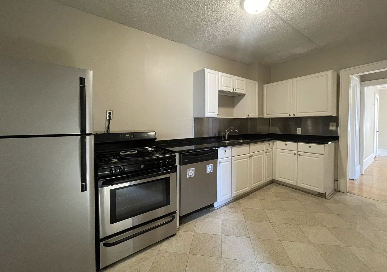 3340 Stevens Ave - 3