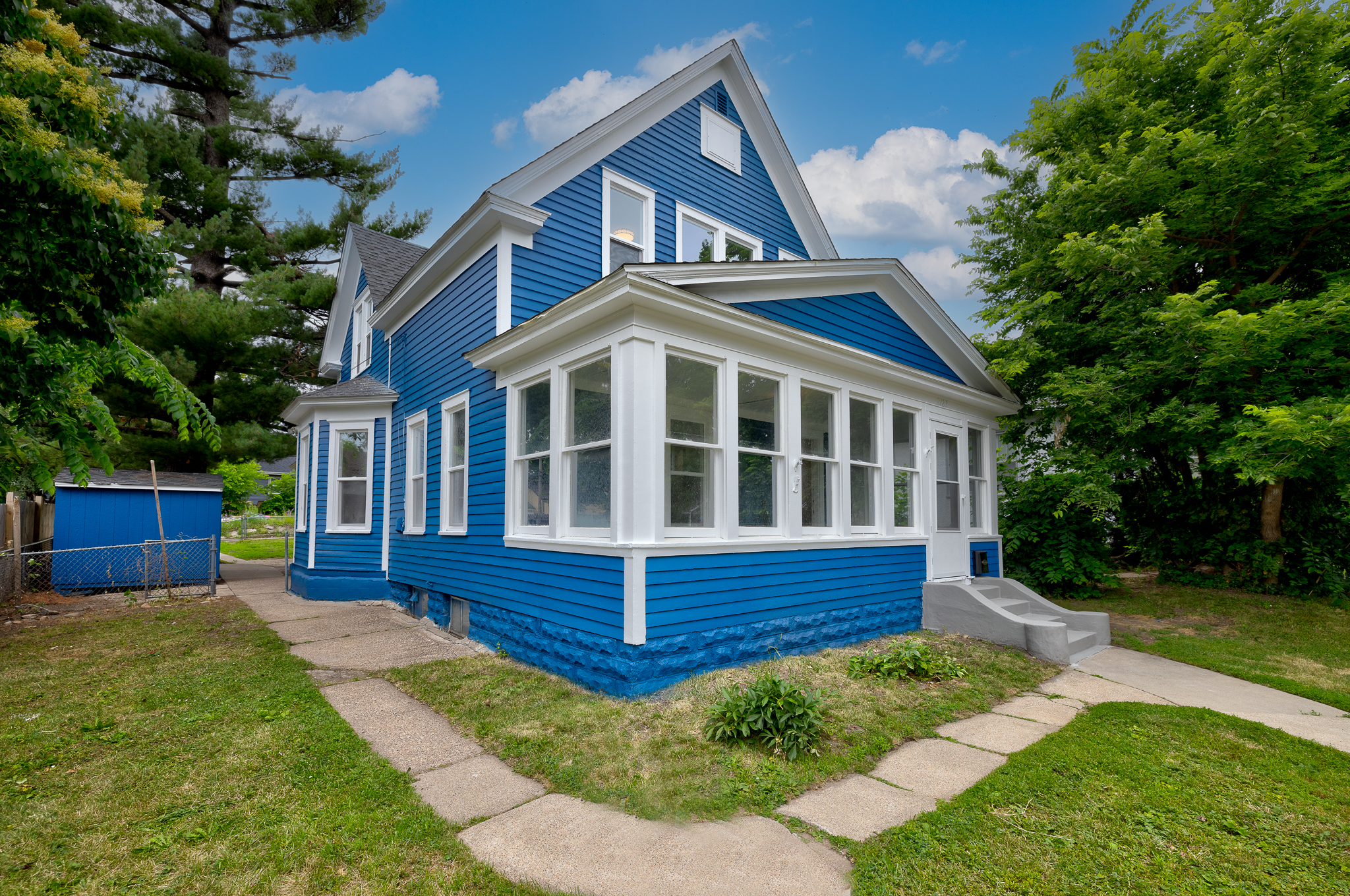 Property main image