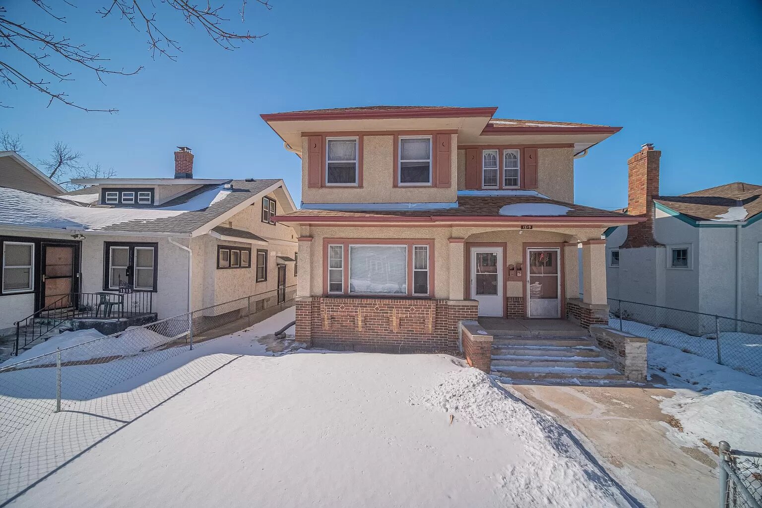 1519 Queen Avenue North - 1