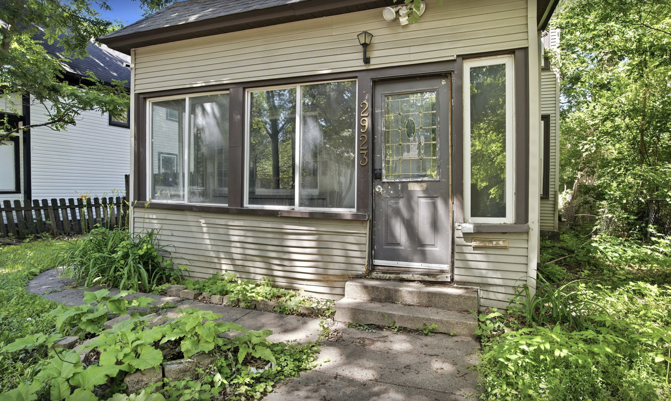 Property thumbnail image